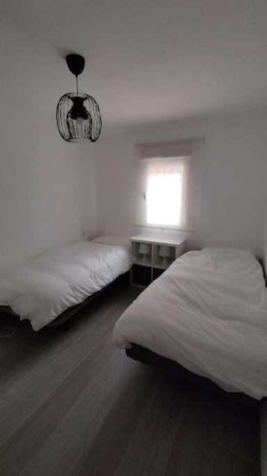 Apartamento Moderno A 1Km De Granada Luaran gambar