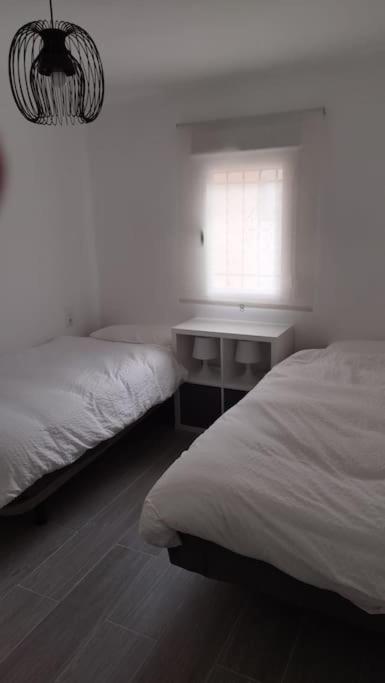 Apartamento Moderno A 1Km De Granada Luaran gambar